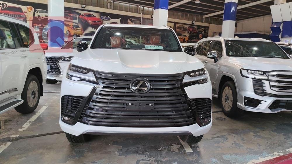 Lexus LX